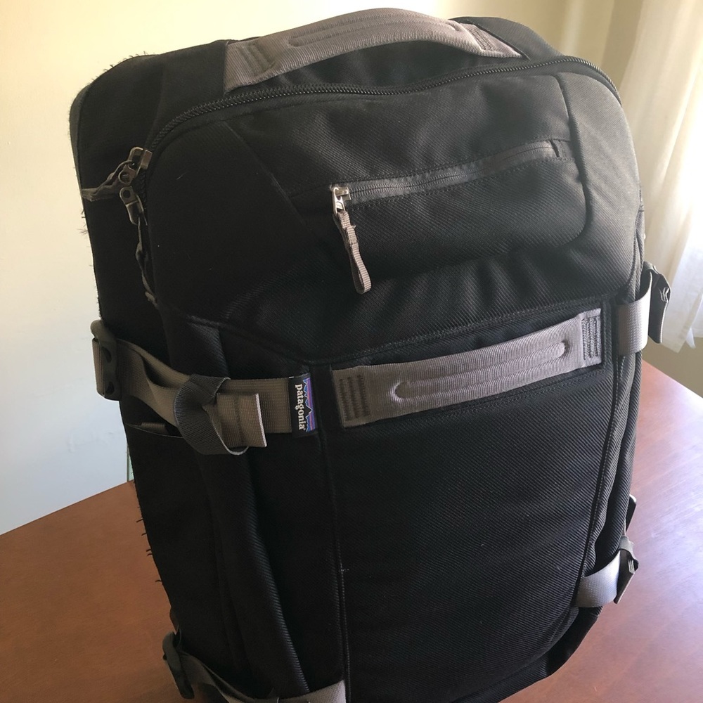 Black Patagonia Roller bag. 24”